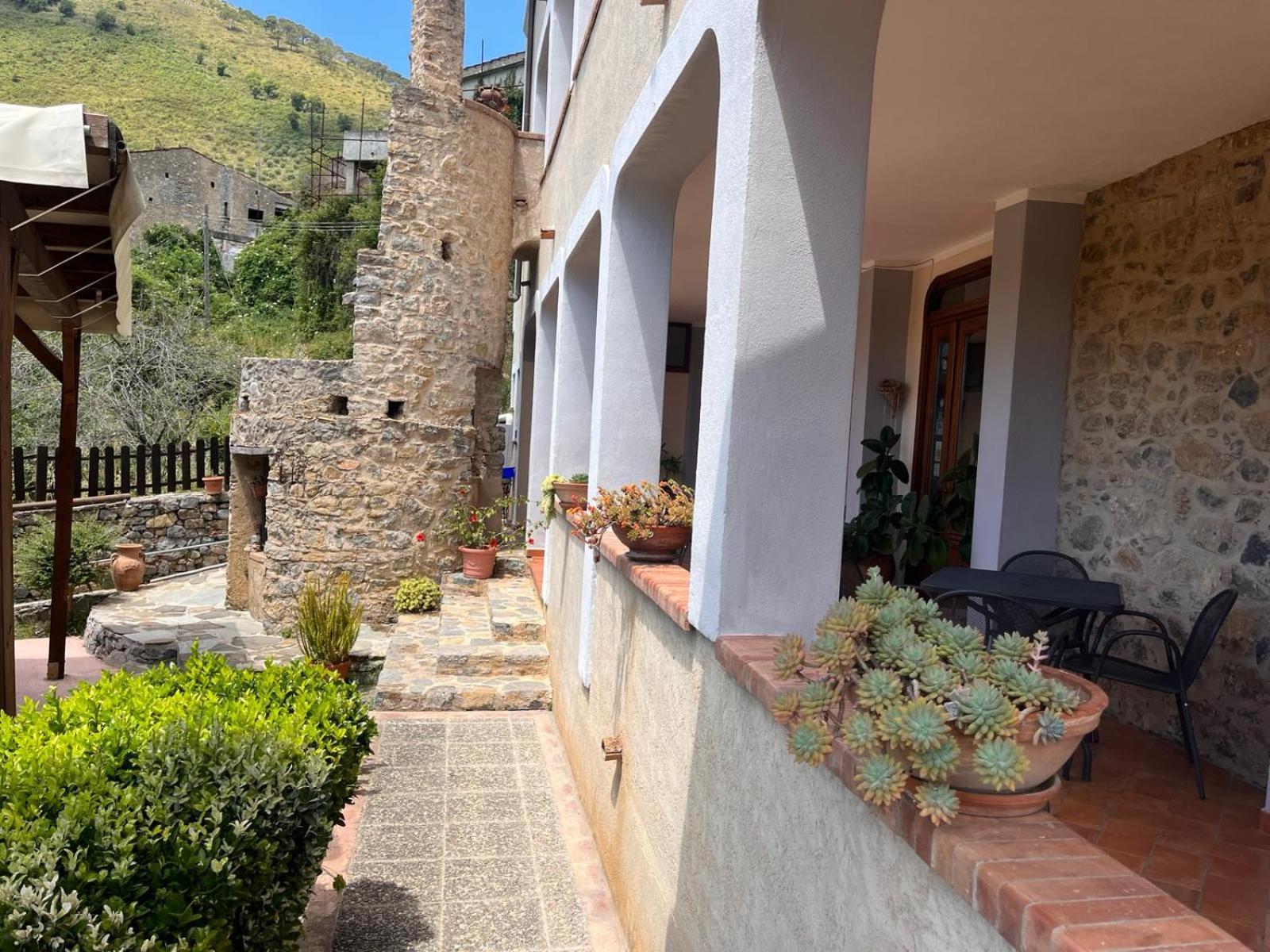 Country House B&B Antica Dimora Del Sole Camerota Exteriör bild