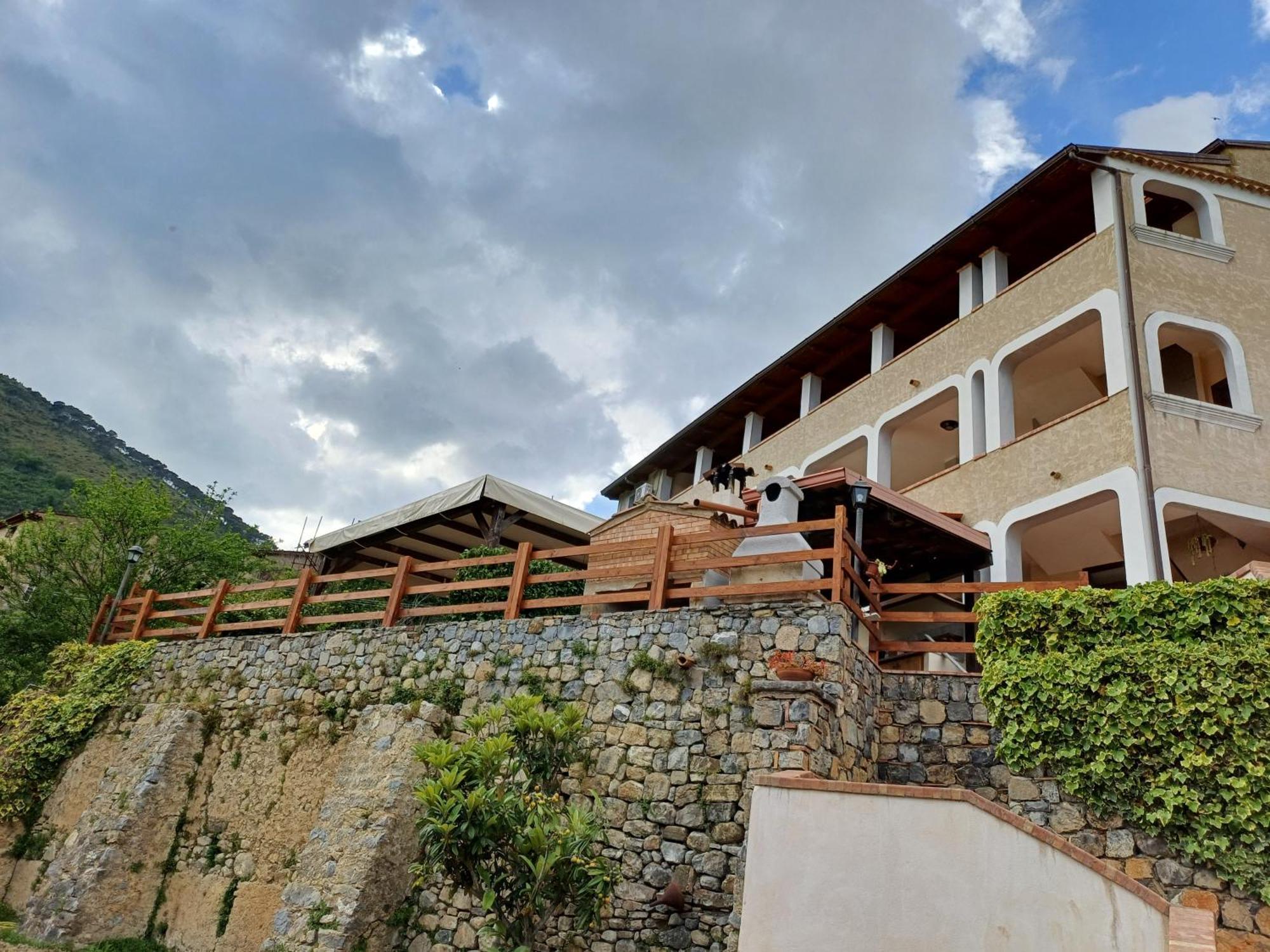 Country House B&B Antica Dimora Del Sole Camerota Exteriör bild