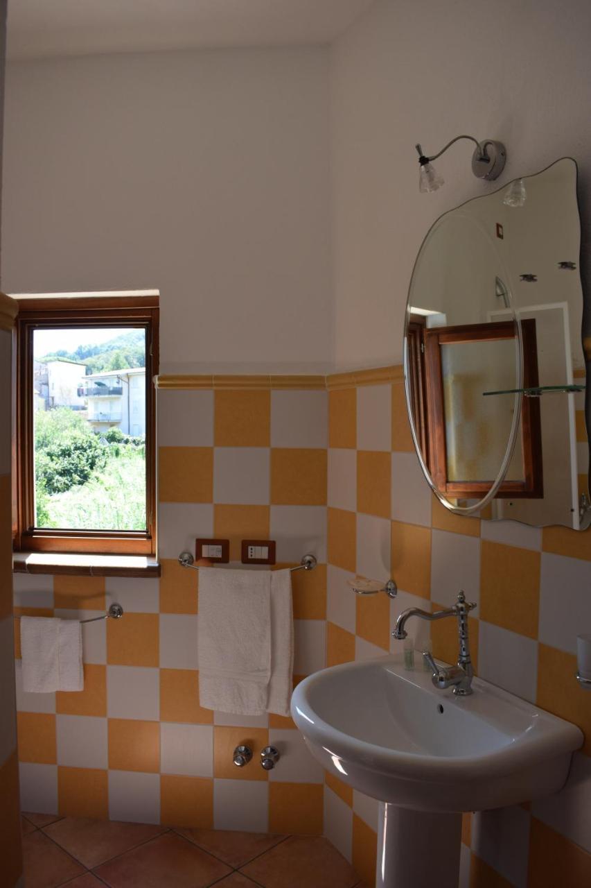Country House B&B Antica Dimora Del Sole Camerota Exteriör bild